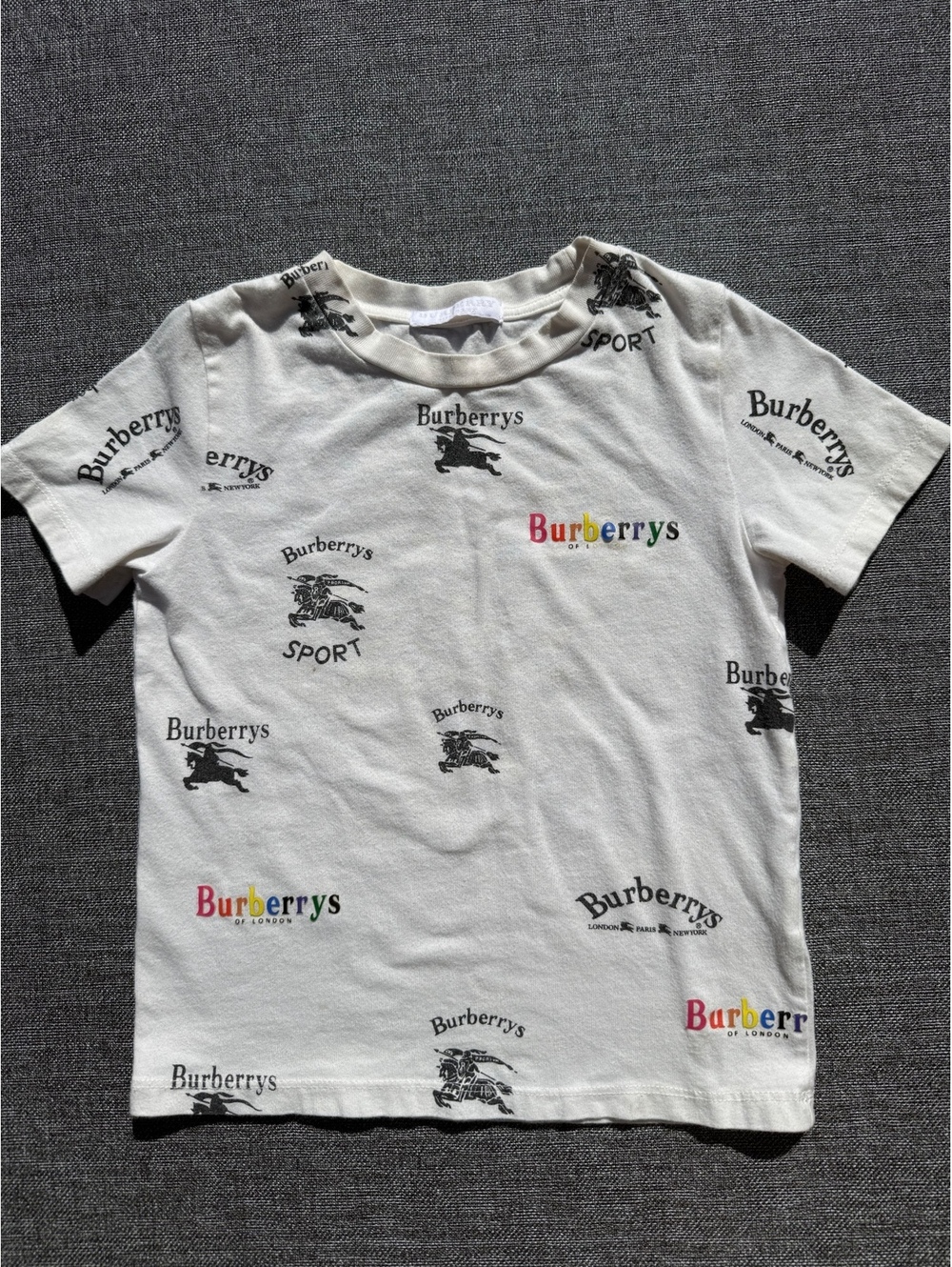 Burberrys White Logo Print T-Shirt for Kids Size 4 Years
